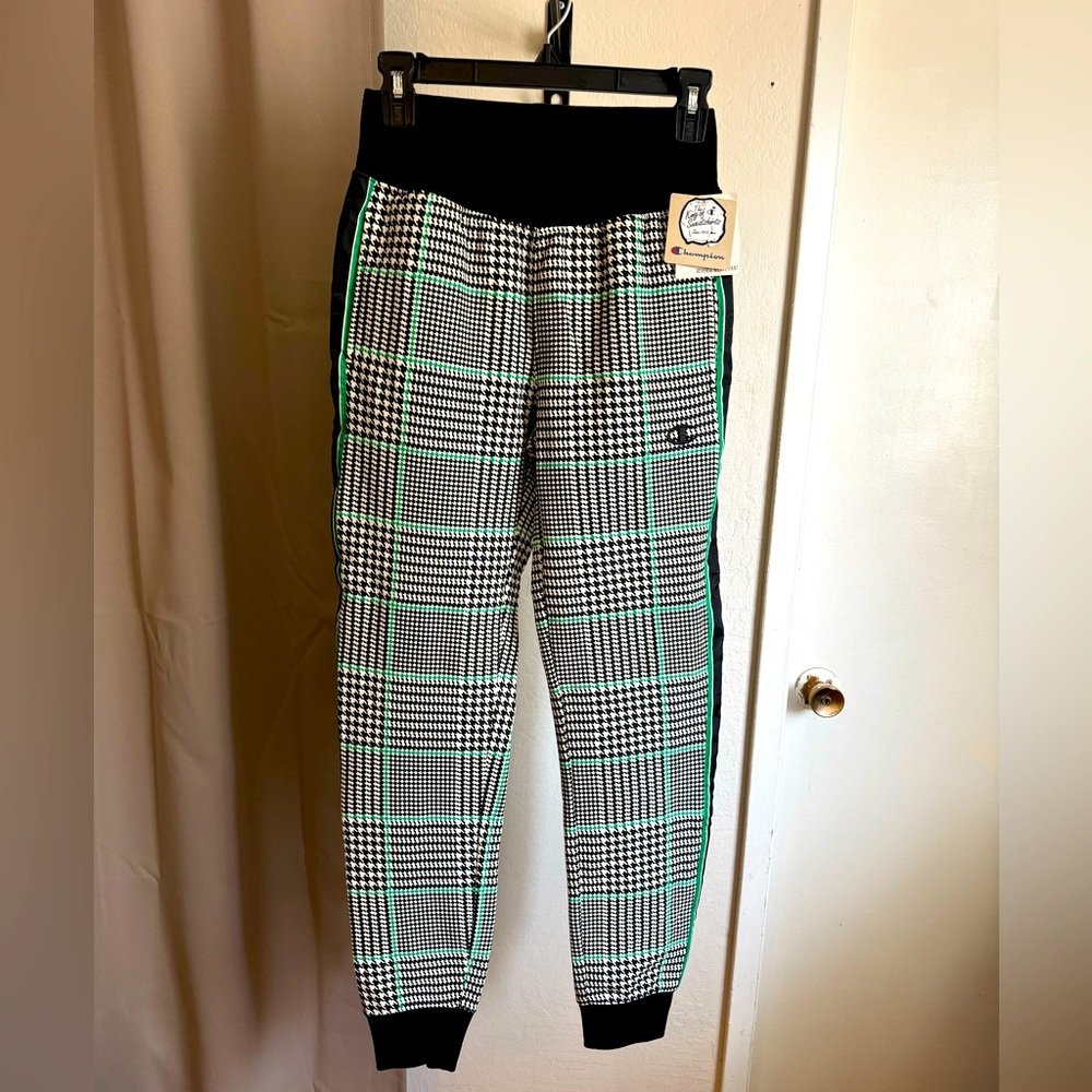 NWT XS Champion Women’s Life Reverse Weave Houndstooth Jogger Pants in Black